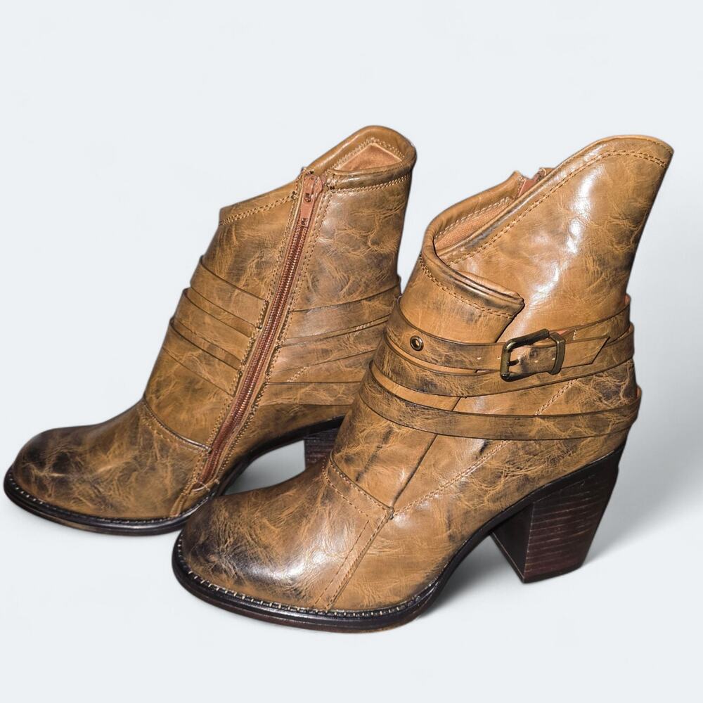 Maurices Justine Asymmetrical Heeled Bootie Womens Size 10